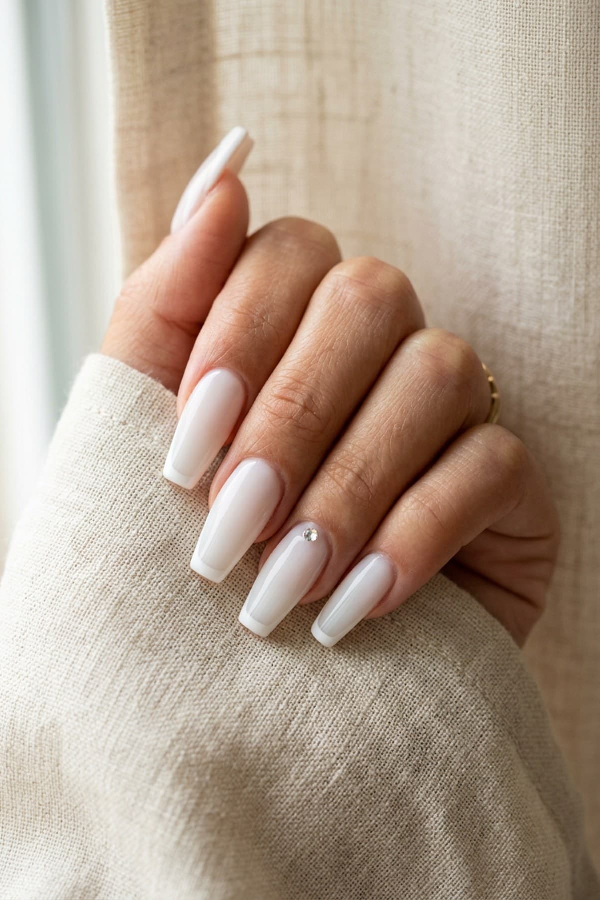 Acrylic Nails: A Beginner's Guide to Designs & Care