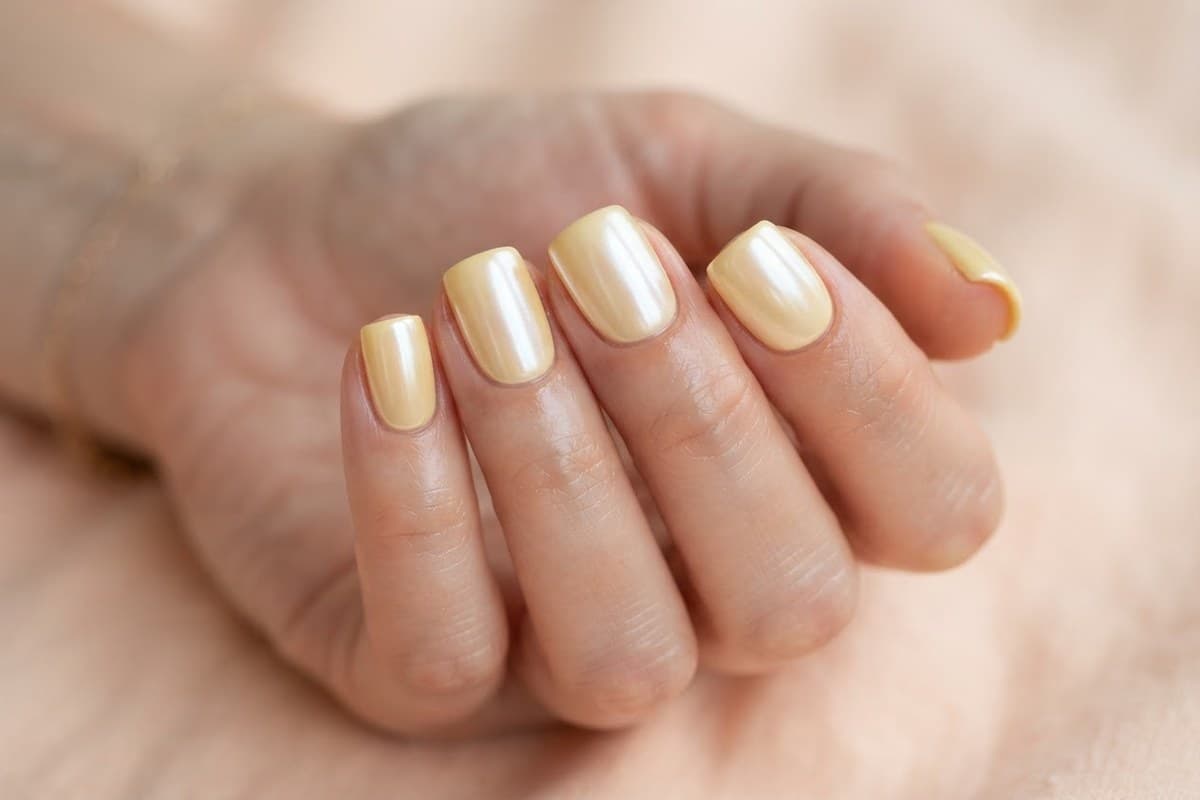 What butter yellow actually is (and why it became a neutral)