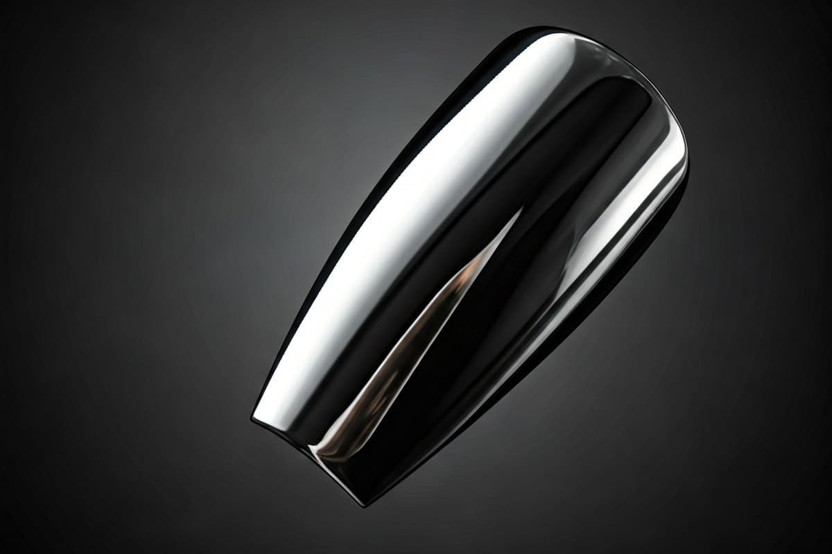 Why Chrome Nails Still Own 2026