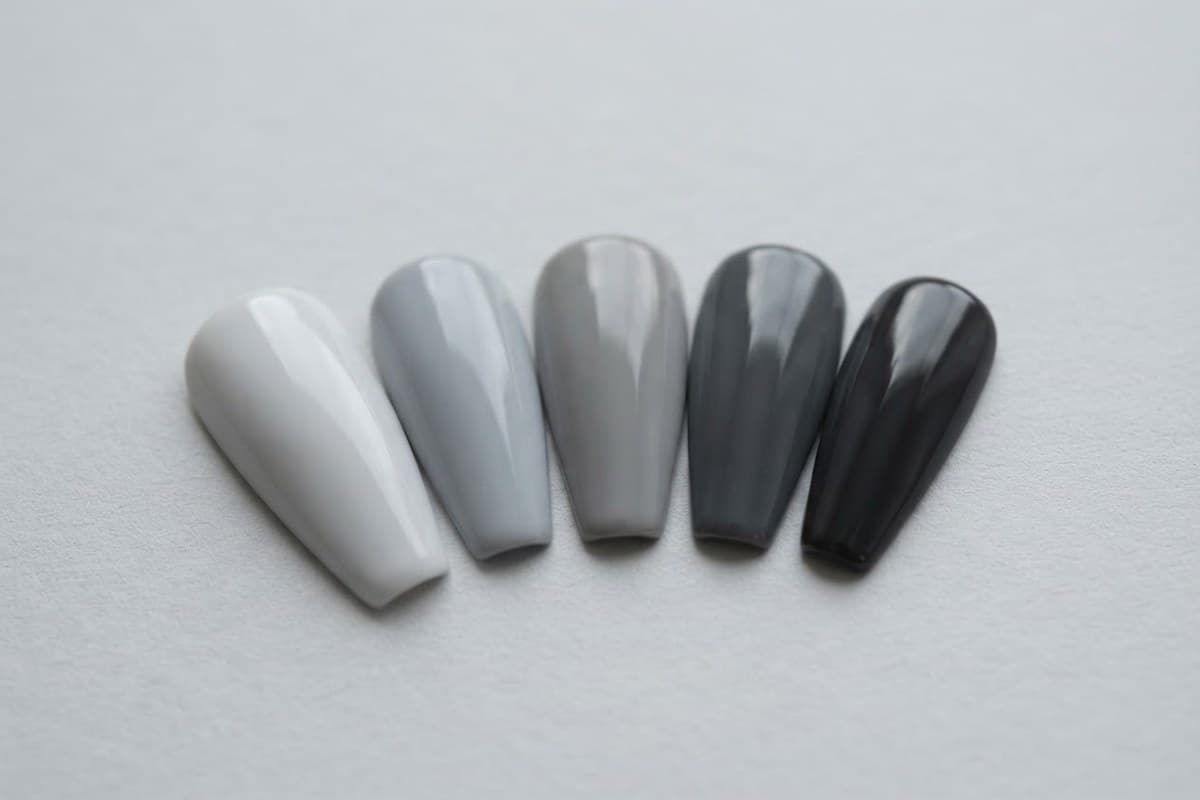 Minimalist Gray Nail Art (Lines, Dots, Negative Space)