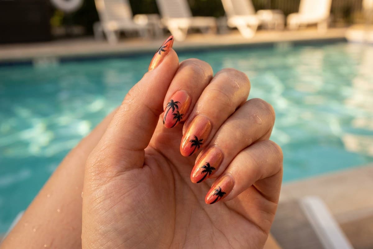 Ocean & Wave Nails